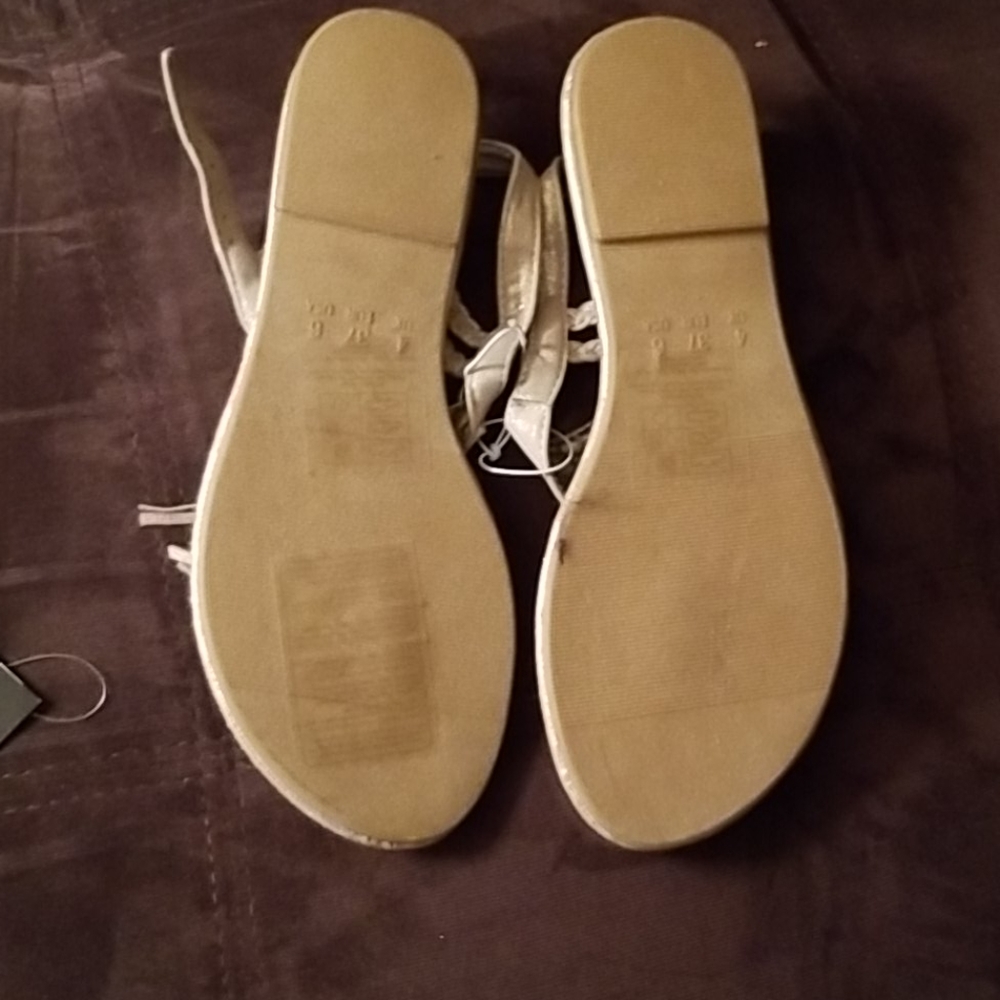 Sandals - Picture 2 of 3